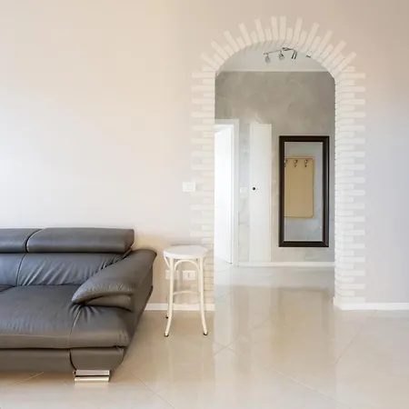 Niguarda Bright Apartment W/ Balcony Milan Exterior photo