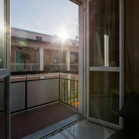 Niguarda Bright Apartment W/ Balcony Milan Exterior photo